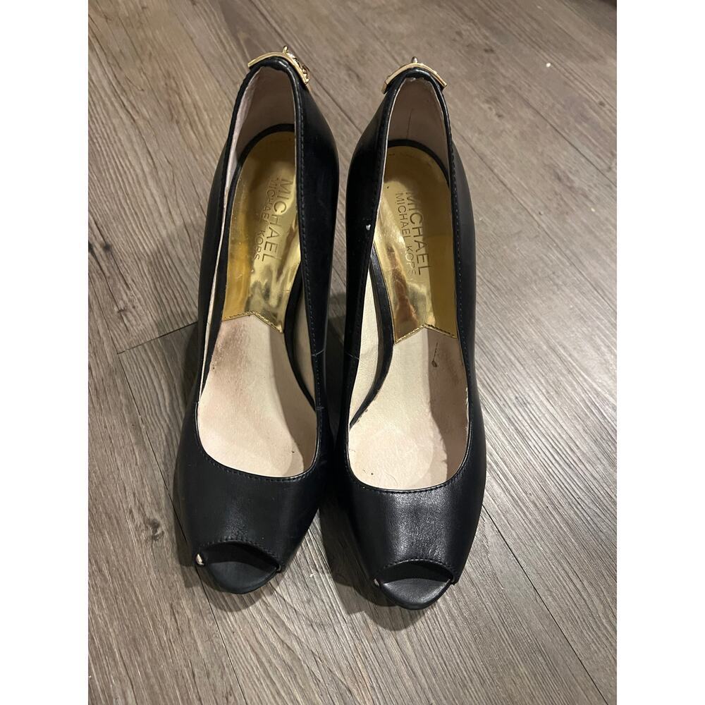 Micheal Kors Black Heels